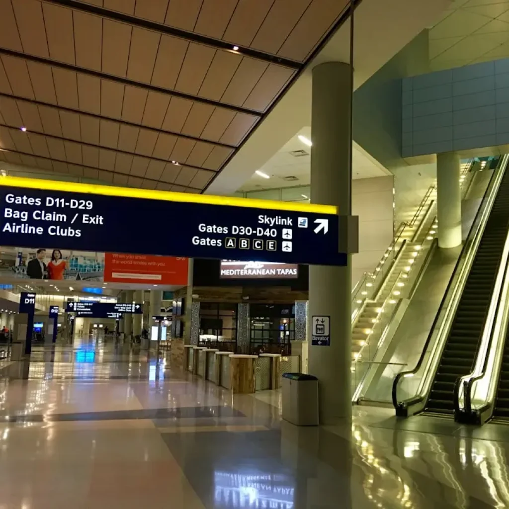 NYC airport car service luxury sedan JFK